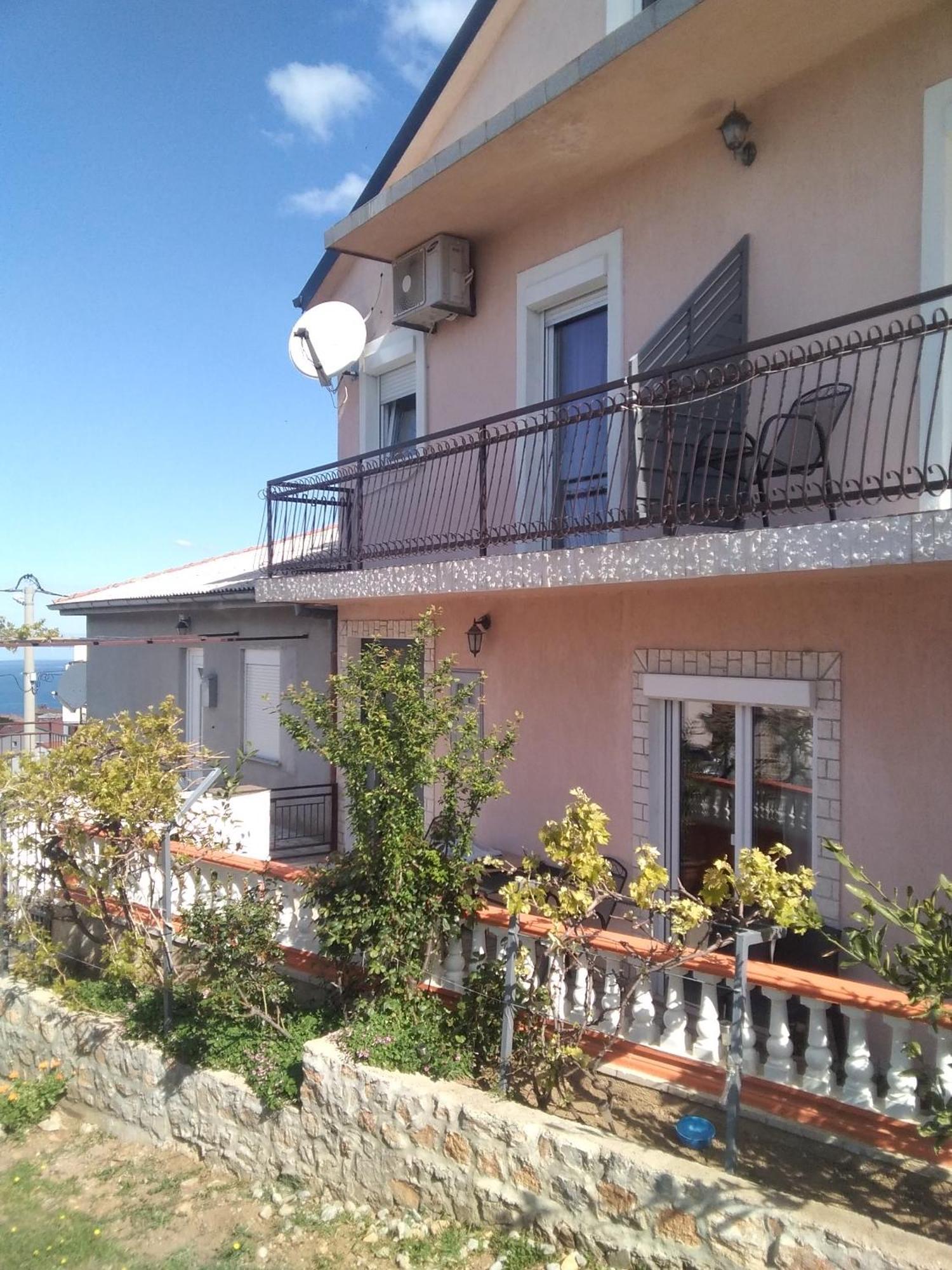 Guesthouse Martina Senj  Buitenkant foto