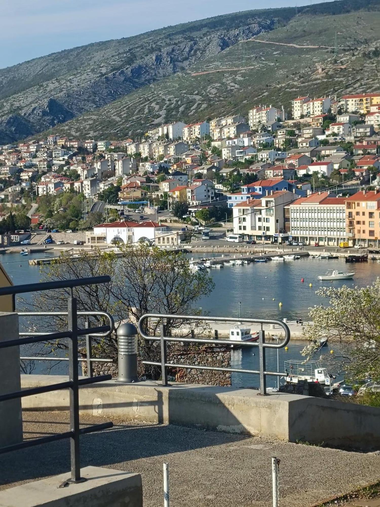 Guesthouse Martina Senj  Buitenkant foto