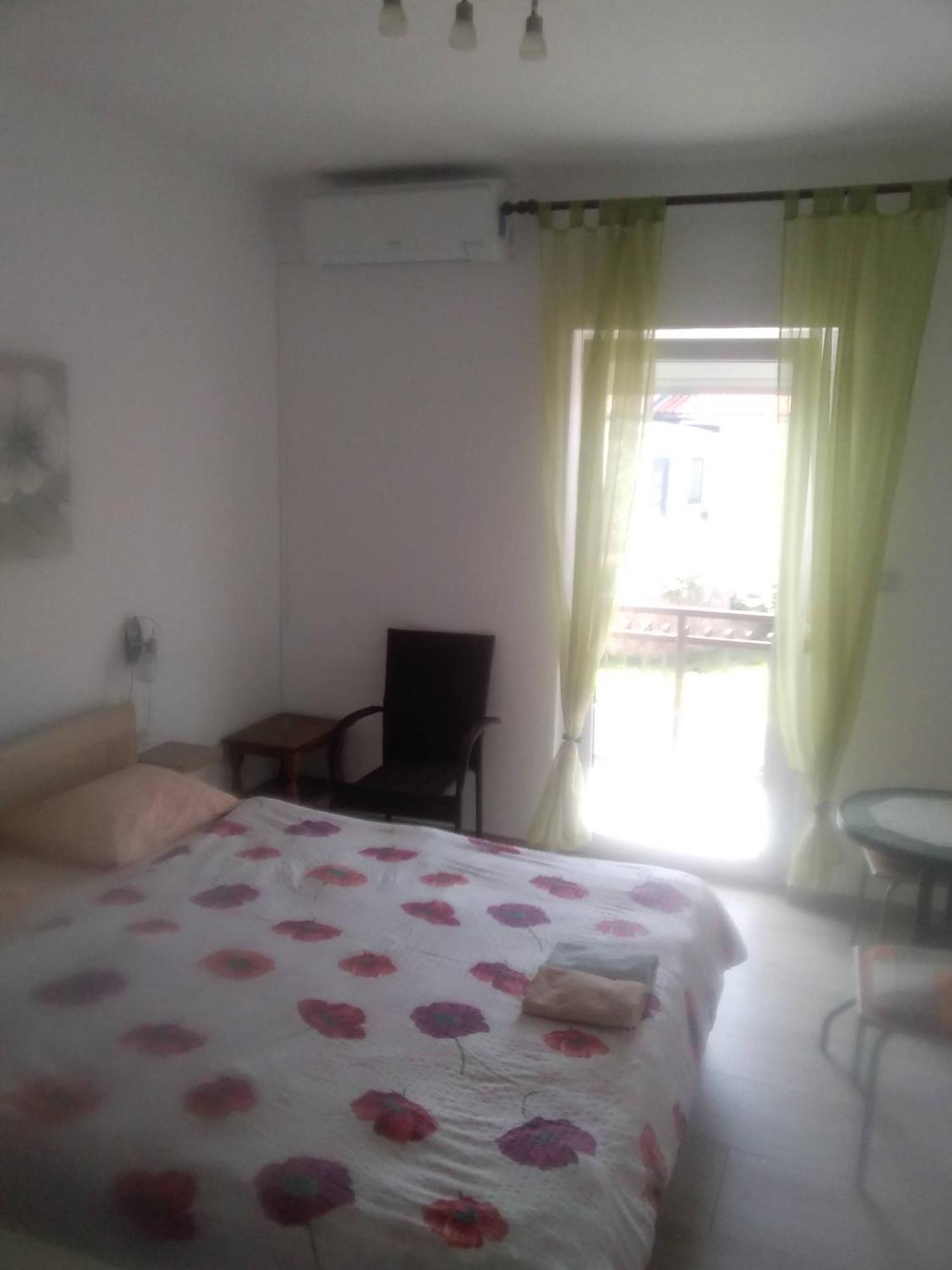 Guesthouse Martina Senj  Buitenkant foto