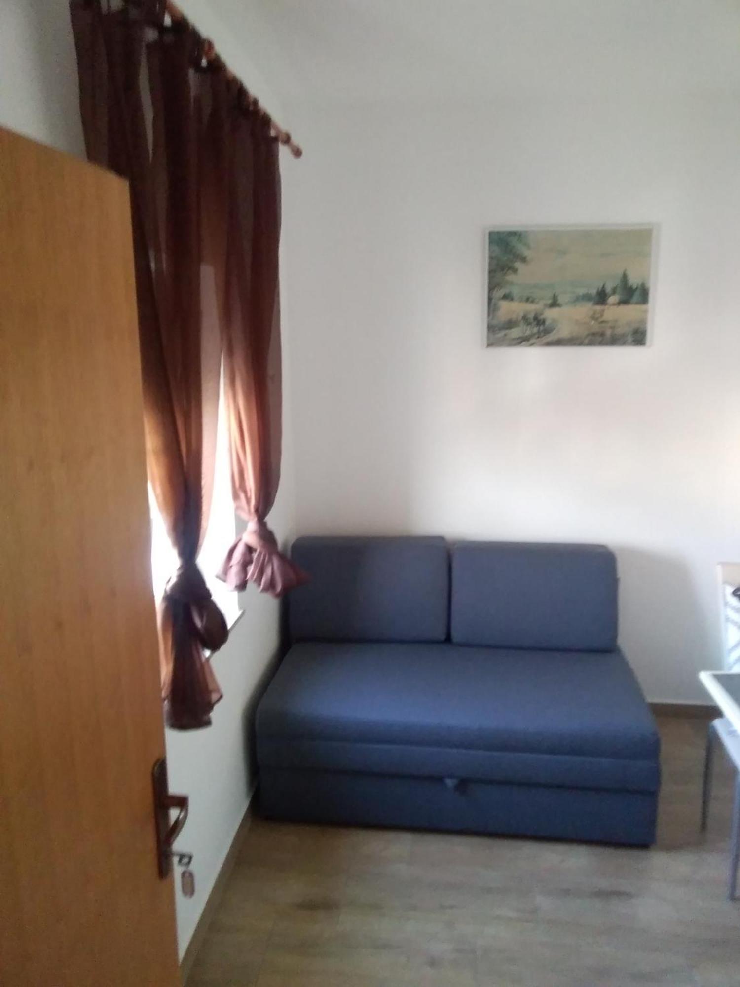 Guesthouse Martina Senj  Buitenkant foto