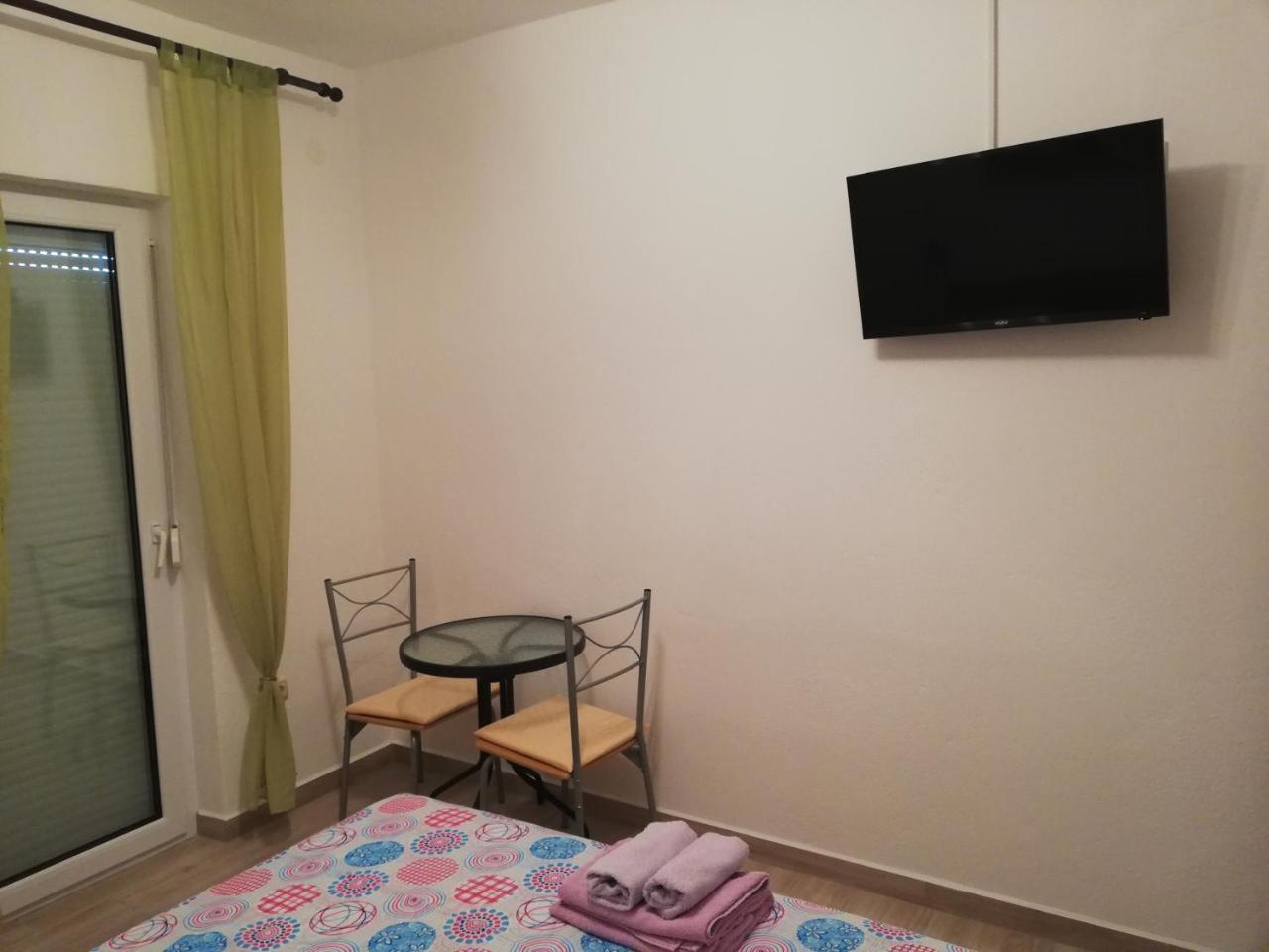 Guesthouse Martina Senj  Buitenkant foto